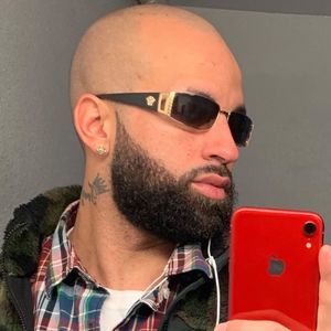 Meet your Posher, Troy